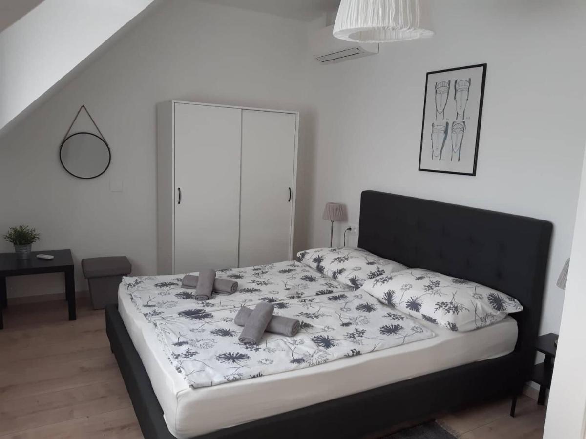 Apartman Soos -- Only For Relaxation, Not For Party! Siofok Exterior photo